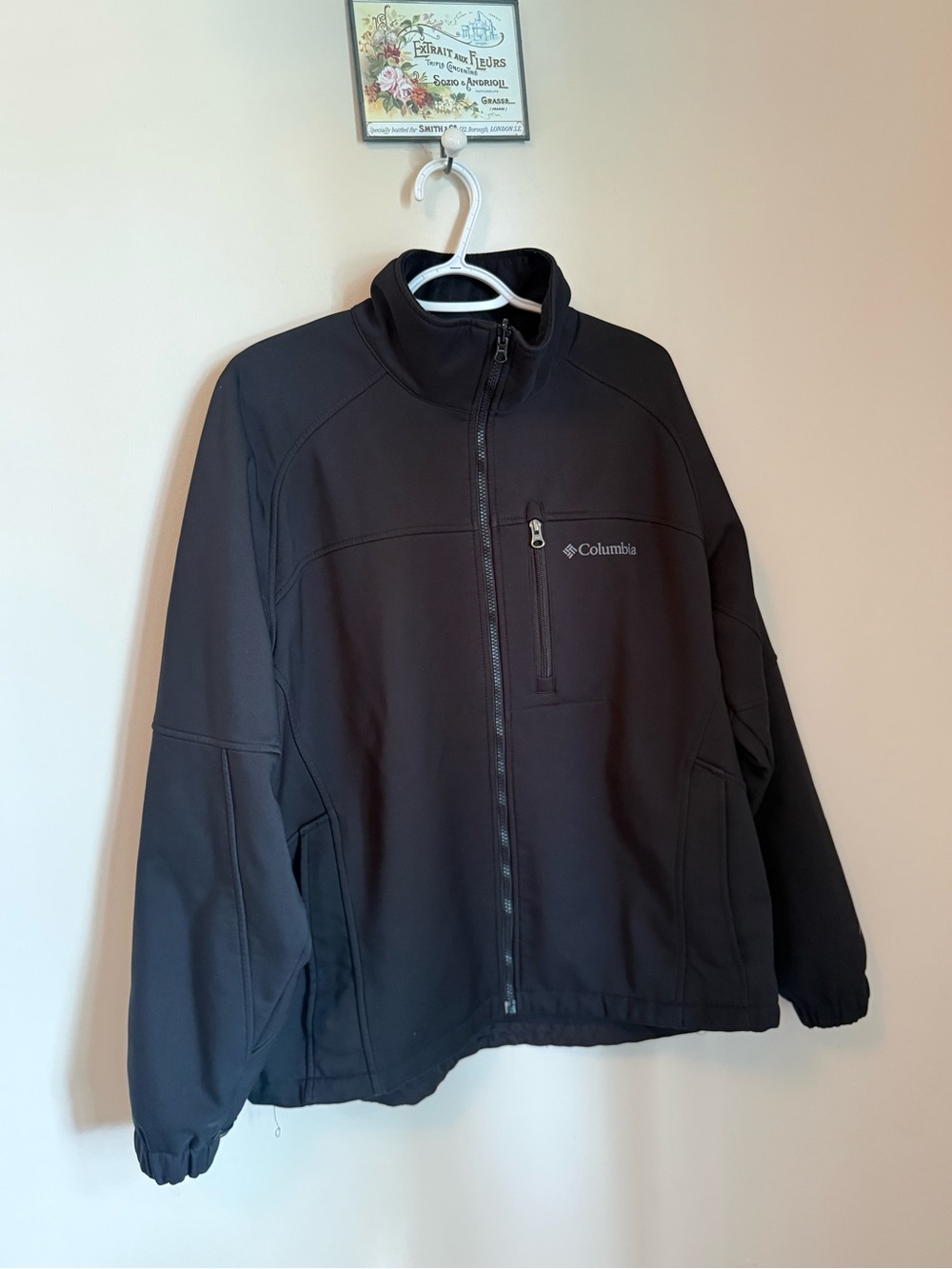 Columbia Men’s Black Full‑Zip Softshell Jacket